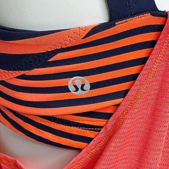 Lululemon run back on track tank top light flare/ inkwell stripe size 10 - Picture 8 of 16